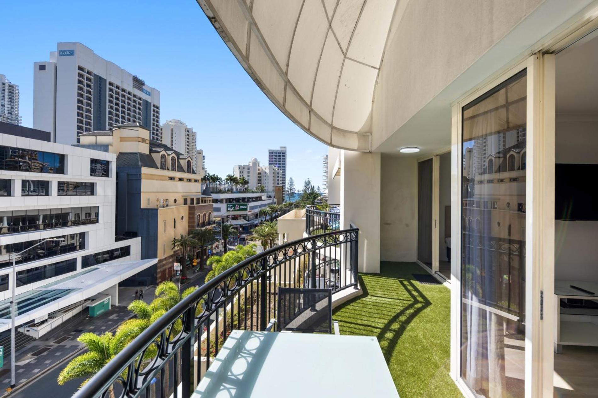 Apartment Chevron Renaissance - Private Gold Coast